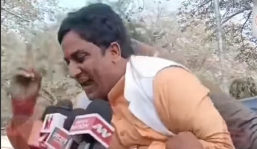 अलीगढ़: विवादित बोल और फिल्मी अंदाज में गिरफ्तारी, क्या कानून के शिकंजे में घिर गए मोहन चौहान?